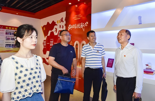 -732b9e85d45f430e.jpg -732b9e85d45f430e.jpg